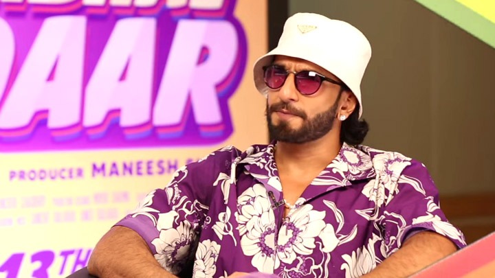 Ranveer Singh: “Deepika keeps telling me that you’re so intelligent but we don’t…” Ranveer Singh: “Deepika keeps telling me that you’re so intelligent but we don’t…”