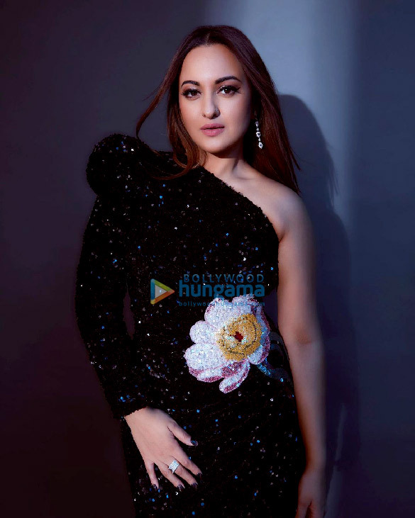 sonakshi sinha 3 49