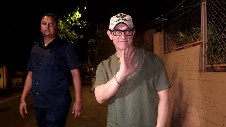 Spotted: Aamir Khan at a dubbing studio in Bandra, Mumbai