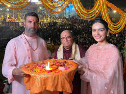 Akshay Kumar, Manushi Chhillar, and Dr. Chandraprakash Dwivedi perform Ganga puja in Varanasi ahead of the release of Samrat Prithviraj