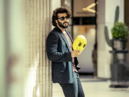 Arjun Kapoor strikes a pose with Ek Villain Returns mask in Paris, says ‘some epic villainy coming your way’ ahead of trailer launch Arjun Kapoor strikes a pose with Ek Villain Returns mask in Paris, says ‘some epic villainy coming your way’ ahead of trailer launch