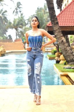 Celeb Photos Of Janhvi Kapoor