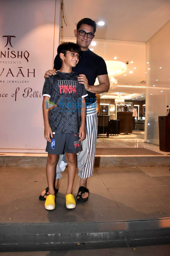 photos aamir khan snapped with his son azad rao khan in bandra 3 2