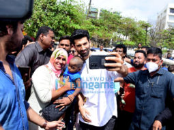 Photos: Aditya Roy Kapur snapped at Bandstand
