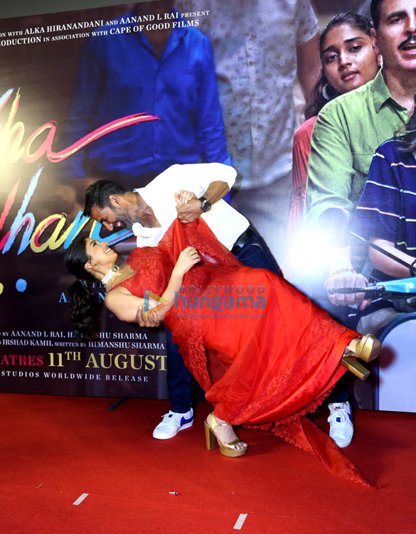 photos akshay kumar bhumi pednekar and raksha bandhan team snapped at trailer launch at delite cinema in delhi 1