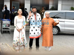 Photos: Akshay Kumar and Manushi Chhillar spotted at Kalina airport
