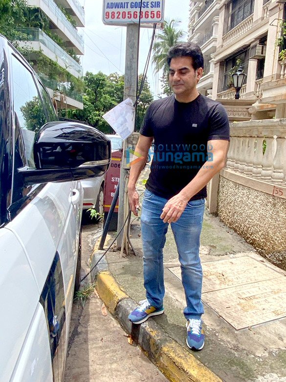 photos arbaaz khan spotted in bandra 3