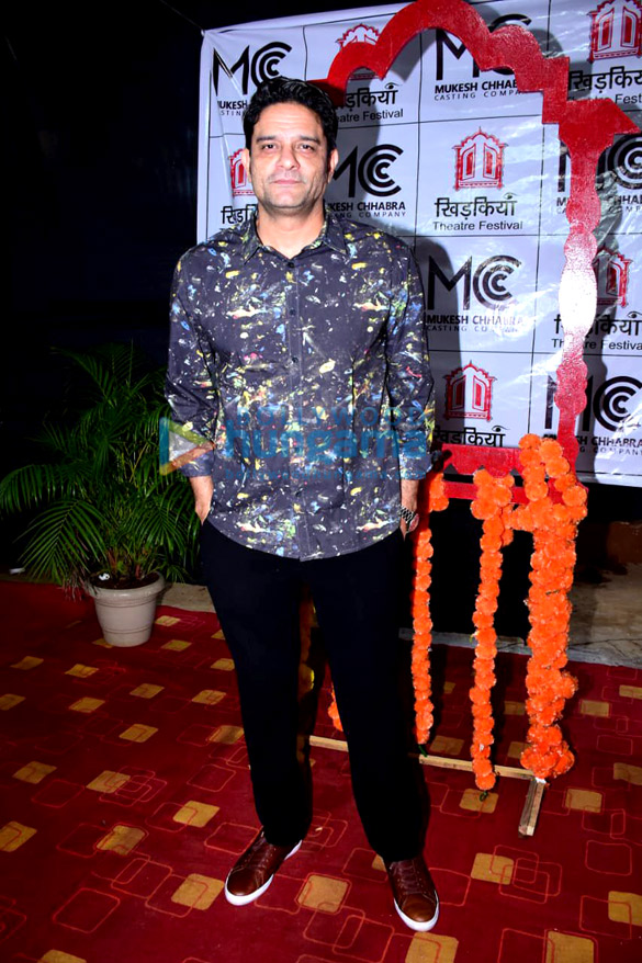 photos celebs snapped at the khidkiyaan theatre festival 10