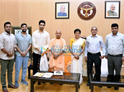 Photos: Chief Minister of UP Yogi Adityanath meets the team of Major