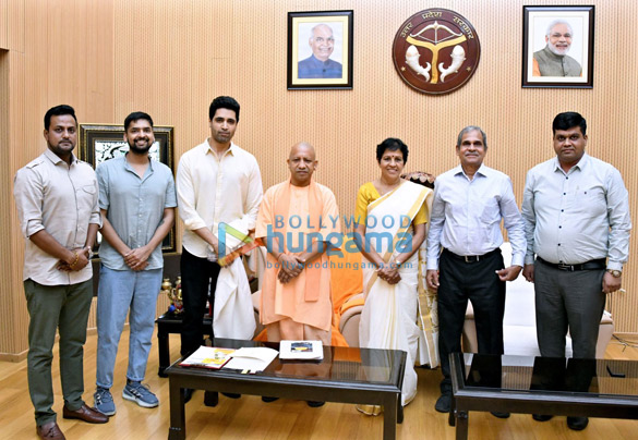 Photos: Chief Minister of UP Yogi Adityanath meets the team of Major Photos: Chief Minister of UP Yogi Adityanath meets the team of Major