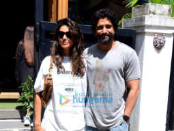 Photos: Farhan Akhtar and Shibani Dandekar with sister Anusha Dandekar snapped in Bandra