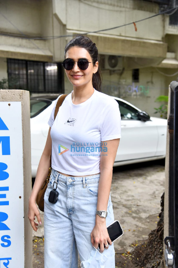 photos huma qureshi and karishma tanna snapped at kromakay salon in juhu 1