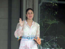 Photos: Kareena Kapoor Khan and Karisma Kapoor snapped outside Randhir Kapoor’s house in Bandra