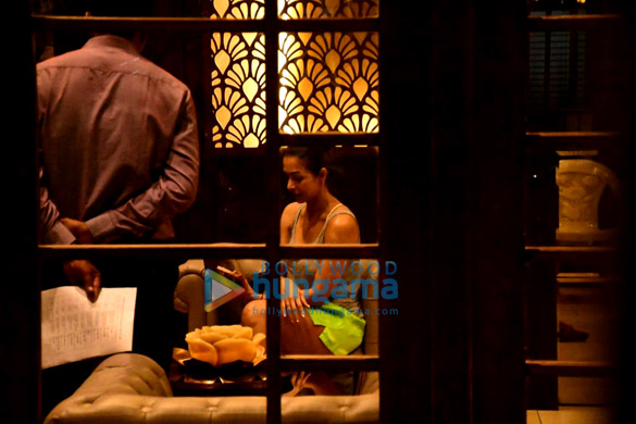 photos mumbai police spotted at malaika aroras house to invite her to a function 1
