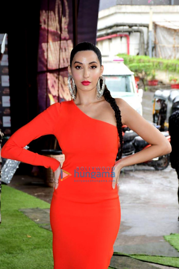 photos nora fatehi snapped on the sets of dance deewane juniors 2