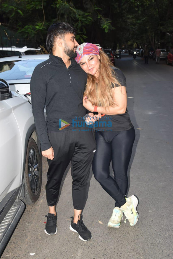 Photos: Rakhi Sawant snapped with Adil in Andheri Photos: Rakhi Sawant snapped with Adil in Andheri