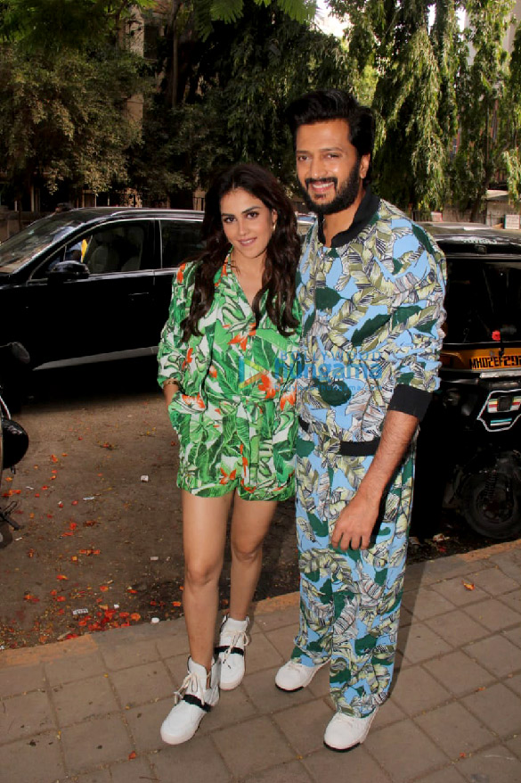 photos riteish deshmukh and wife genelia grace the launch of the starbucks vegan menu 6