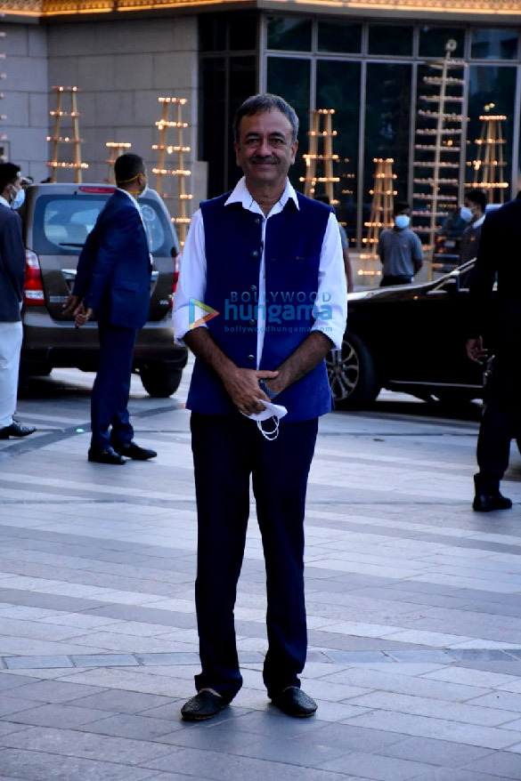 photos salman khan ranveer singh mukesh ambani and others snapped at jio world centre 9