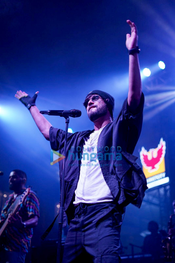 photos sanam performs at dublin square at phoenix market city 1