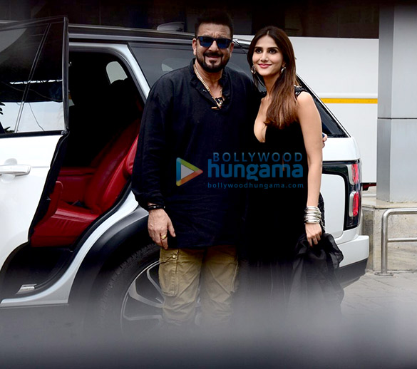 photos shamshera stars ranbir kapoor sanjay dutt and vaani kapoor snapped at kalina private airport 3