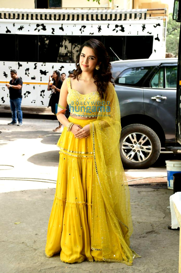 photos shilpa shetty abhimanyu dassani and shirley setia snapped during nikamma promotions on dance deewane juniors 3 2