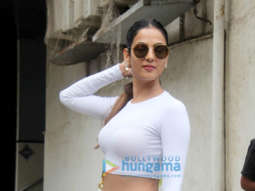 Photos: Sonal Chauhan spotted in Bandra