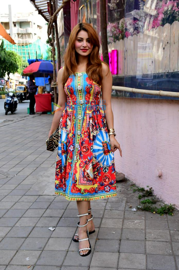 photos urvashi rautela and kubbra sait snapped in juhu 3