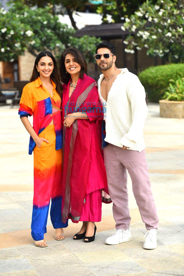 photos varun dhawan kiara advani anil kapoor and neetu singh snapped during the promotions of jugjugg jeeyo 7