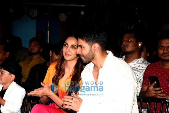 photos varun dhawan kiara advani and guru randhawa grace the launch of the track nain ta heera from their film jugjugg jeeyo 7