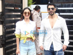 Photos: Varun Dhawan and Kiara Advani snapped at the Kalina airport leaving for Pune to promote the film Jugjugg Jeeyo