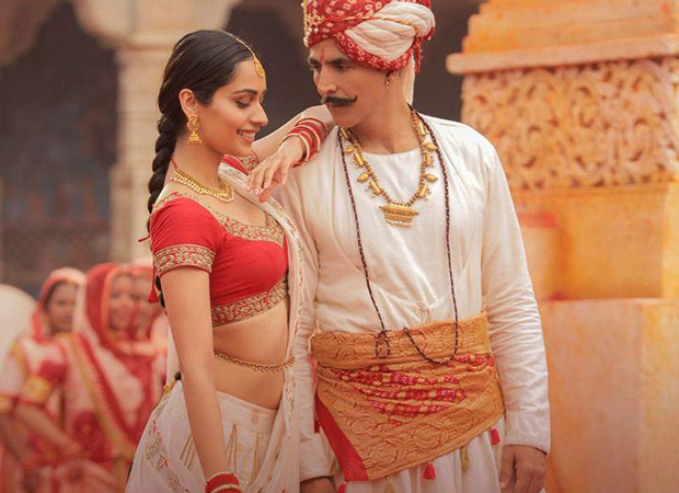 Samrat Prithviraj Advance Booking Report: Akshay Kumar starrer collects Rs. 2 crores - 35% of Bhool Bhulaiyaa 2