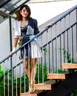 Celebrity Photos of Shirley Setia
