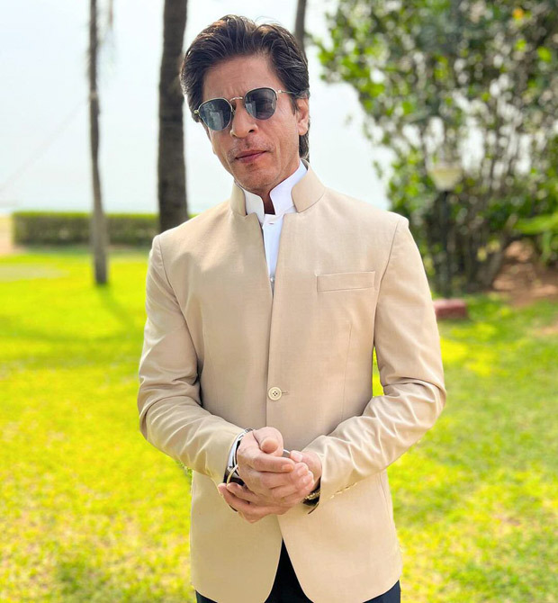Nayanthara-Vignesh Shivan Wedding: Shah Rukh Khan is all dapper and suave at Jawan's co-star marriage ceremony Nayanthara-Vignesh Shivan Wedding: Shah Rukh Khan is all dapper and suave at Jawan's co-star marriage ceremony