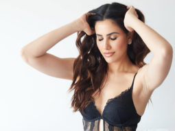 Sonnalli Seygall shares that she is Covid positive; requests others around her to get tested