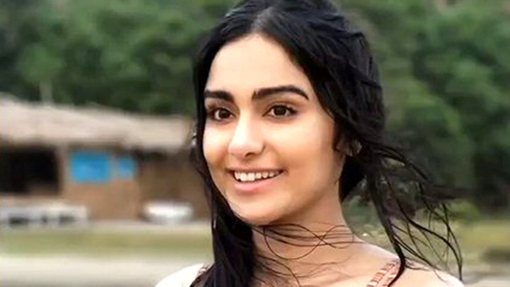 Adah Sharma’s hilarious make-up removal routine