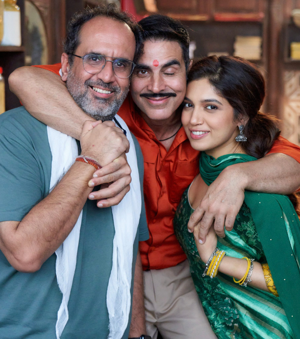 Akshay Kumar shares 'special moments' with Bhumi Pednekar, Aanand L Rai and Raksha Bandhan team, see pictures