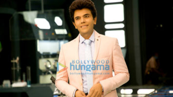 Movie Stills Of The Movie Dr. S – The Legend