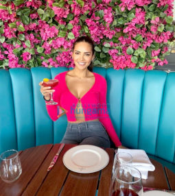 Celebrity Photos of Esha Gupta