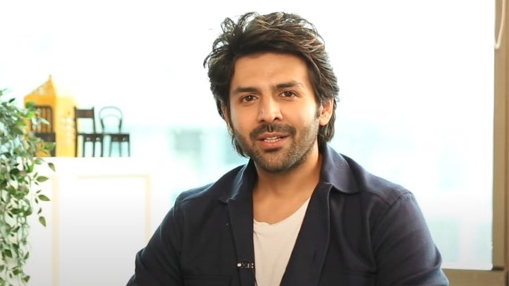Kartik Aaryan on Ranveer Singh mimicking him on Koffee With Karan: “He is really watching my videos” Kartik Aaryan on Ranveer Singh mimicking him on Koffee With Karan: “He is really watching my videos”