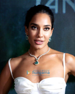 Celebrity Photos of Lisa Haydon