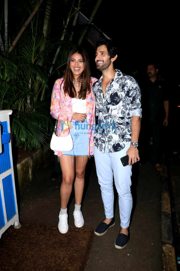photos aditya seal snapped with wife anushka ranjan in mumbai 4