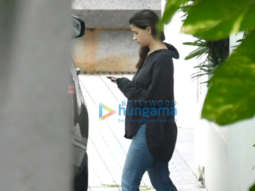 Photos: Alia Bhatt spotted in Bandra