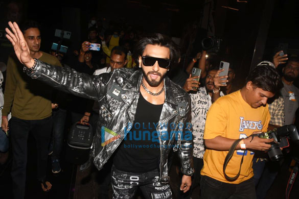 photos ananya panday ranveer singh vijay deverakonda and others grace the liger trailer launch 2