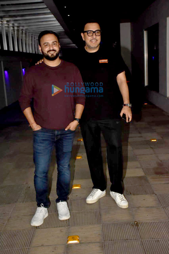 photos huma qureshi rings in her birthday with her brother saqib saleem and friends in bandra 3 2
