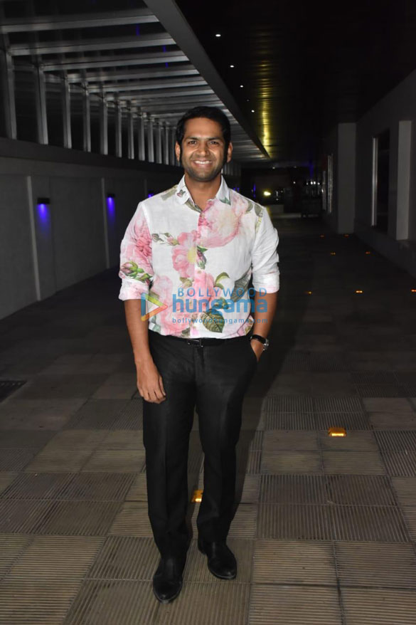 photos huma qureshi rings in her birthday with her brother saqib saleem and friends in bandra 9900 4