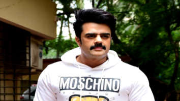 Photos: Maniesh Paul snapped at his office in Andheri