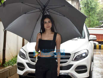 Photos: Mouni Roy snapped in Khar
