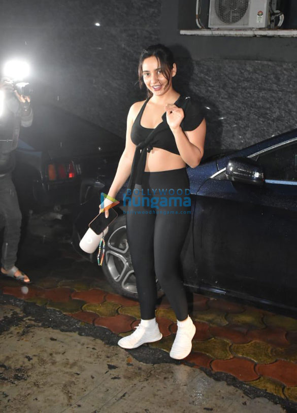 photos neha sharma spotted in bandra 1 14