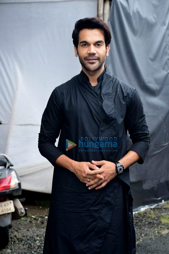 photos rajkummar rao and shekhar suman snapped on the sets of indias laughter challenge 5