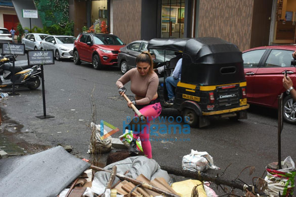 Photos: Rakhi Sawant snapped doing her bit for a cleaner Mumbai